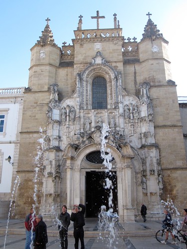 Church, fountain, geeks.